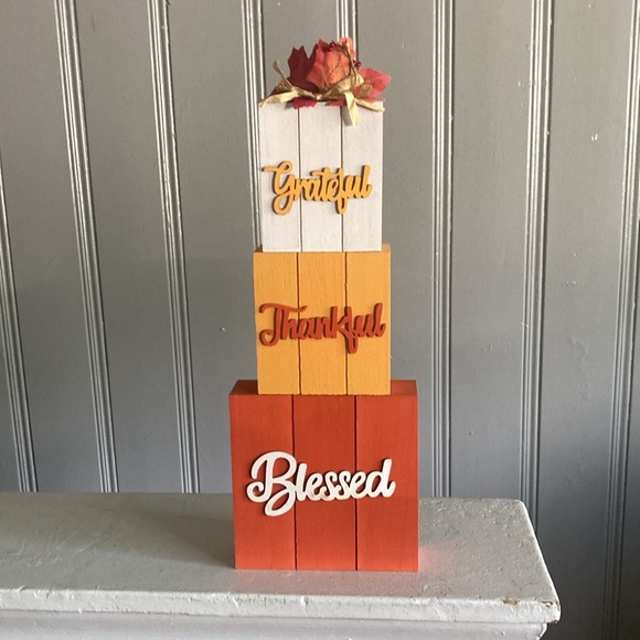 NWT-Stunning Grateful Thankful Blessed Triple Stacked Wooden Box Pumpkin Sign 🍁 - Picture 17 of 17